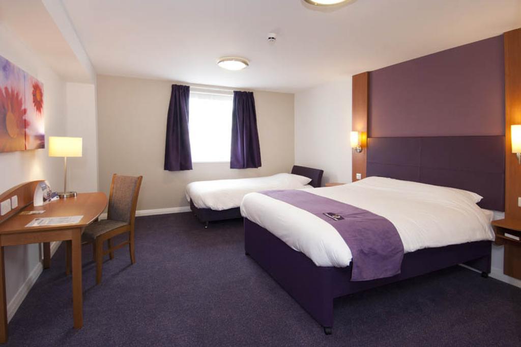 Dundee East Premier Travel Inn Rom bilde