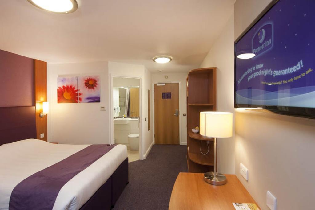 Dundee East Premier Travel Inn Eksteriør bilde