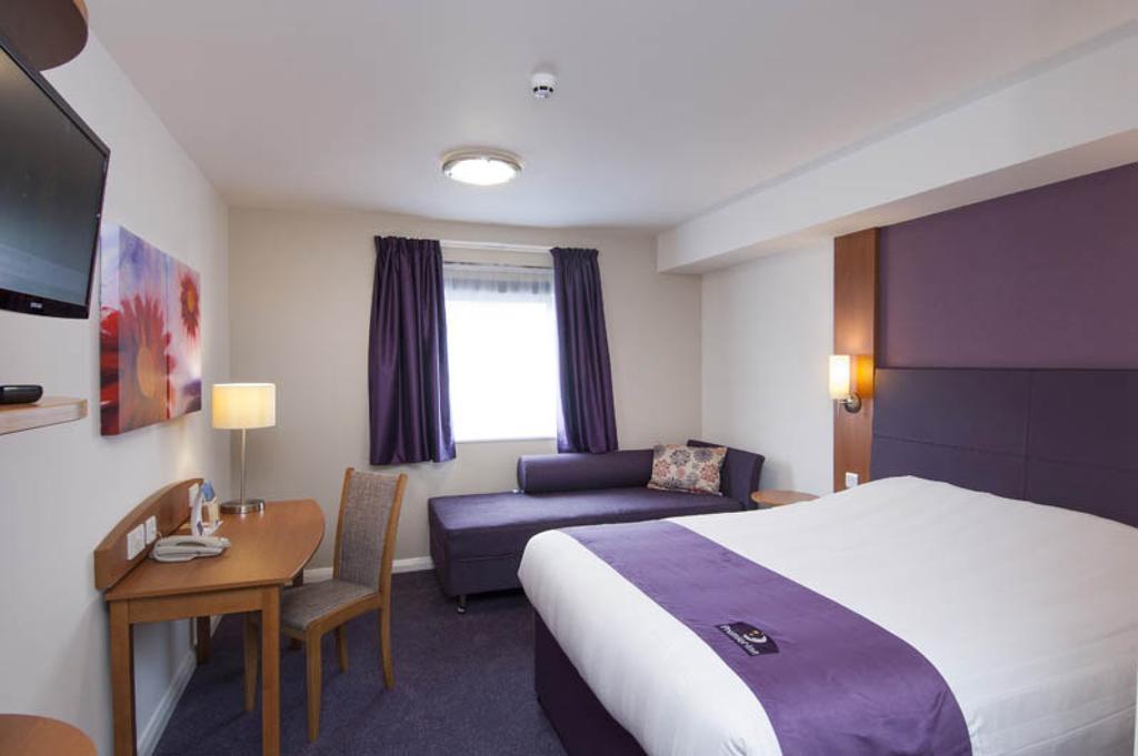 Dundee East Premier Travel Inn Rom bilde